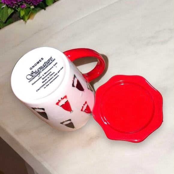 Signature Housewares Gnome Mug and matching saucer set - Picture 3 of 5